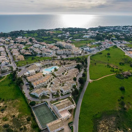 Ponta Grande Aparthotel