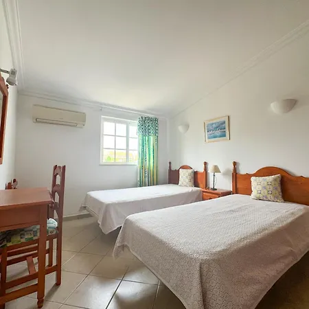 Ponta Grande Rezort 5*