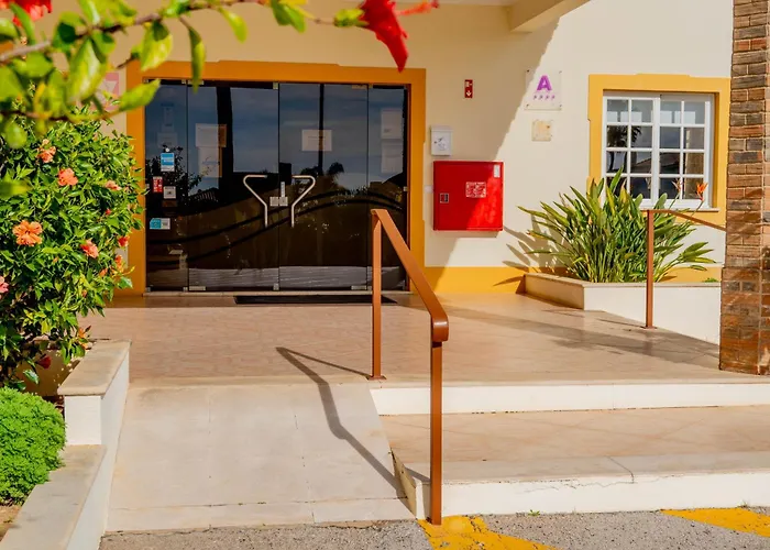 Ponta Grande Aparthotel 5*