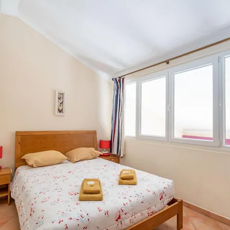 Ponta Grande Appart hôtel *