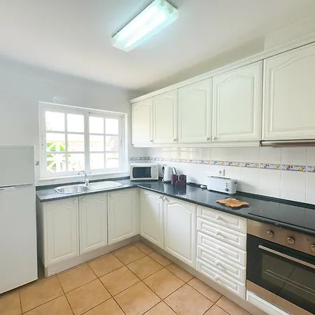 Ponta Grande 아파트호텔 *