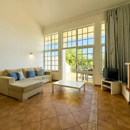 Ponta Grande 알부페이라