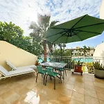 Ponta Grande Apart Otel 5*